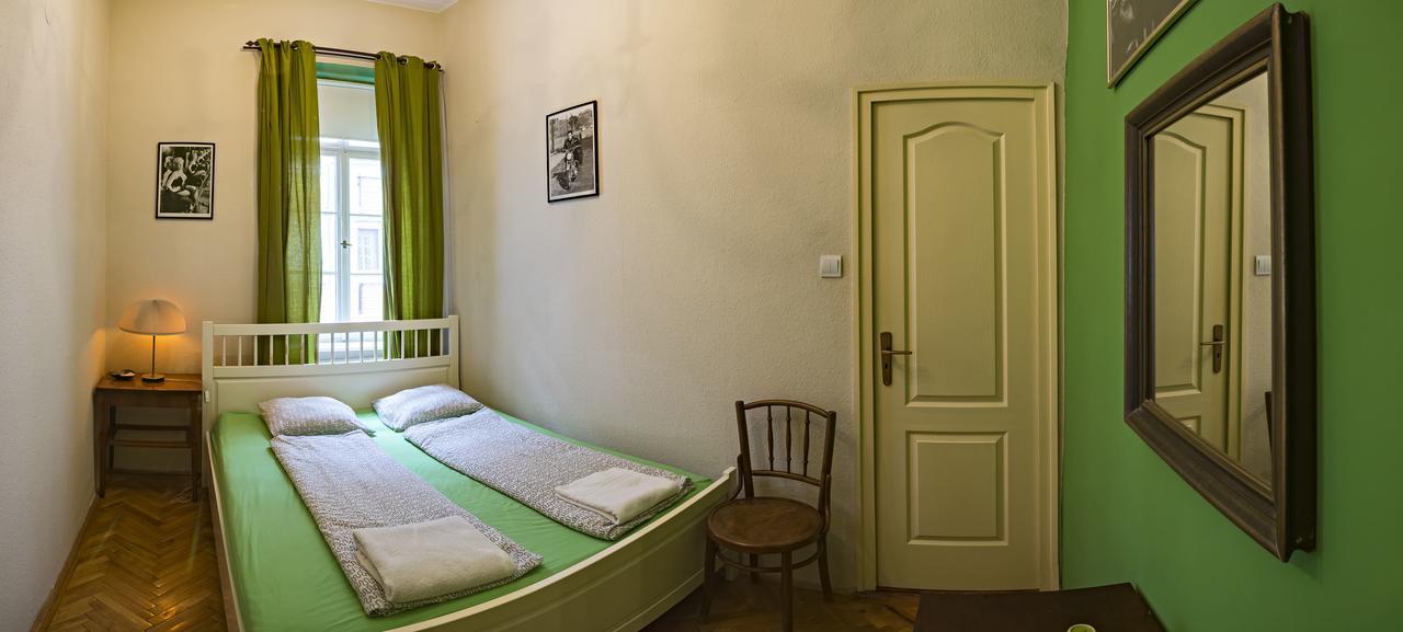 Santico Art Hotel And Hostel Budapeste Exterior foto