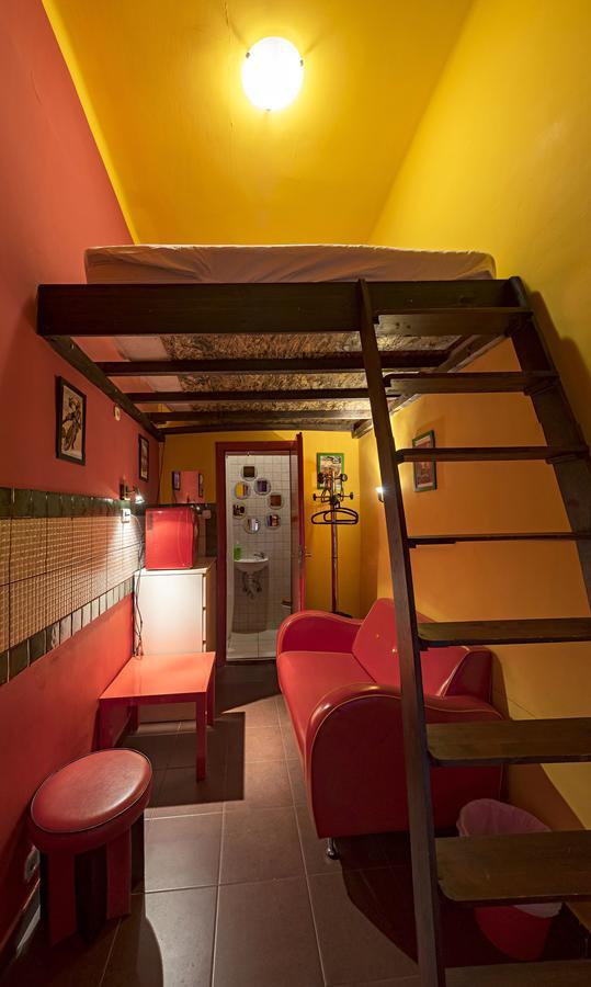 Santico Art Hotel And Hostel Budapeste Exterior foto