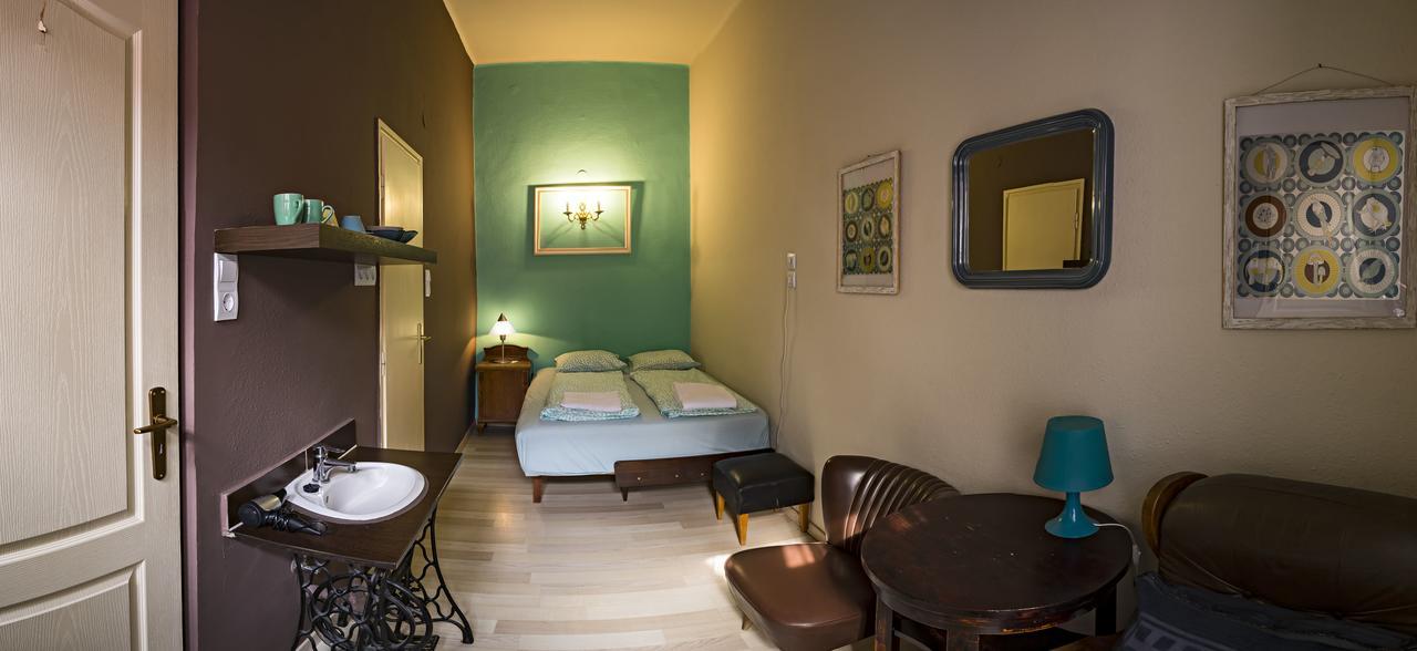 Santico Art Hotel And Hostel Budapeste Exterior foto