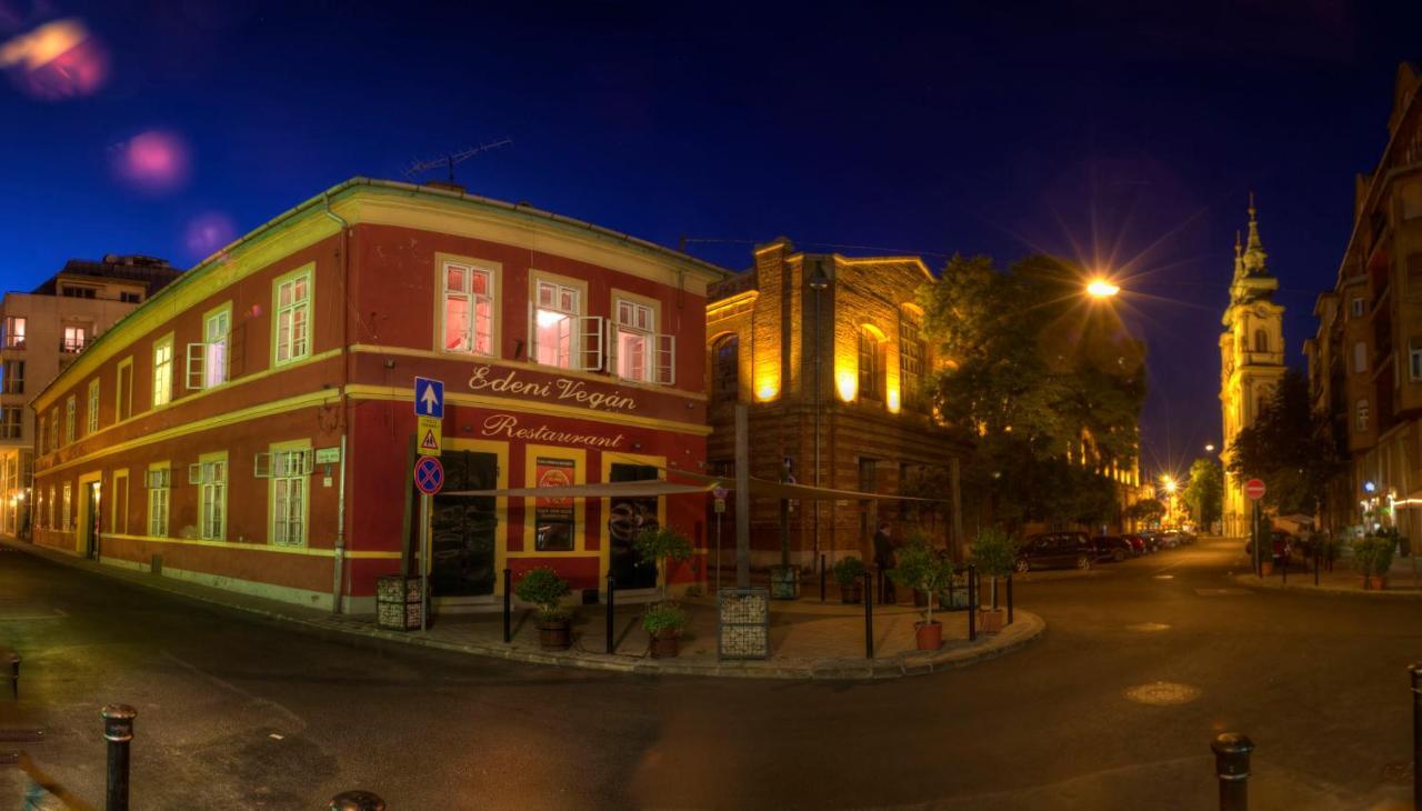 Santico Art Hotel And Hostel Budapeste Exterior foto