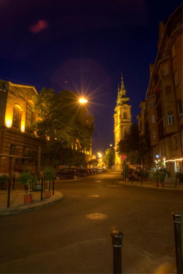 Santico Art Hotel And Hostel Budapeste Exterior foto